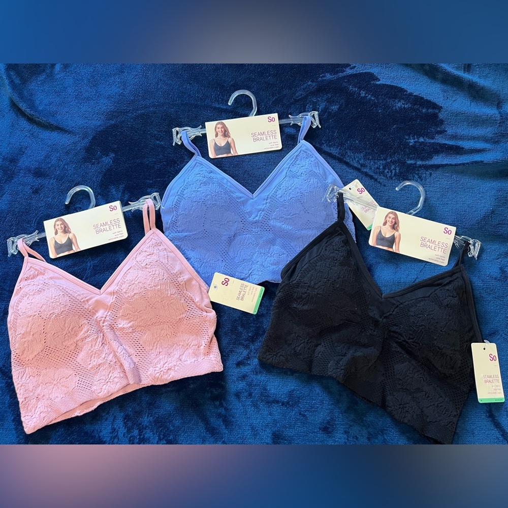 Seamless Bralette 3-Pk. size Medium soft fabric wire free.Removable Cups.